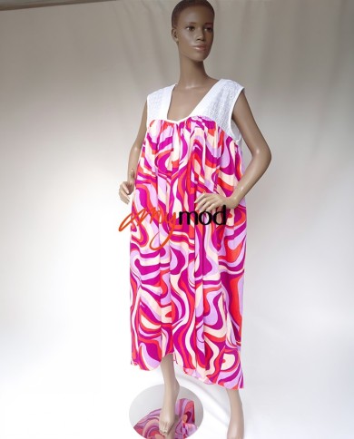 Robe longue évasée col V brodée | MYMOD
