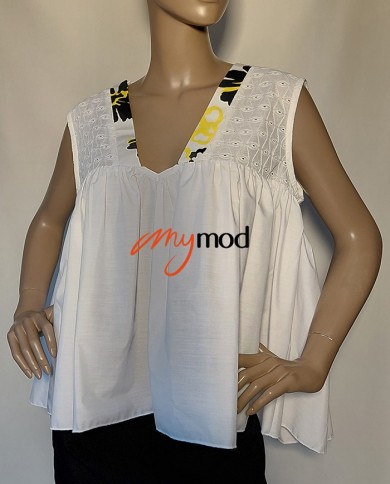 Flared White V-Neck Top, Eyelet | MYMOD