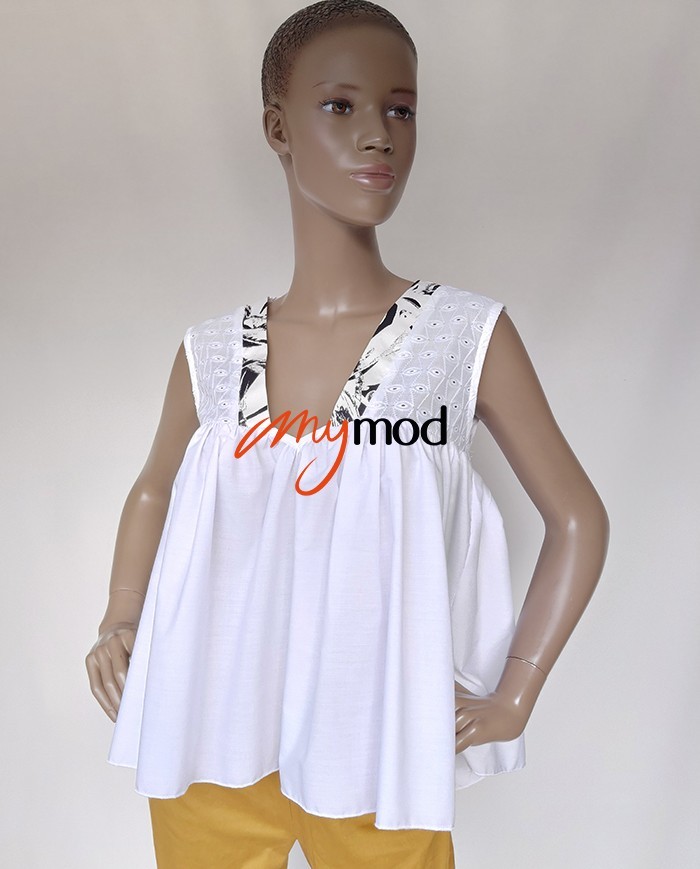Flared White & Black V-Neck Top | MYMOD