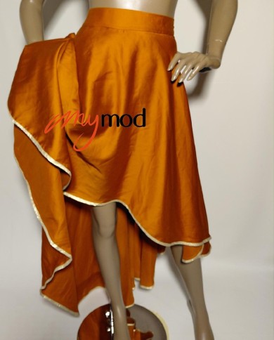 Jupe circulaire évasée asymétrique bord doré | MYMOD